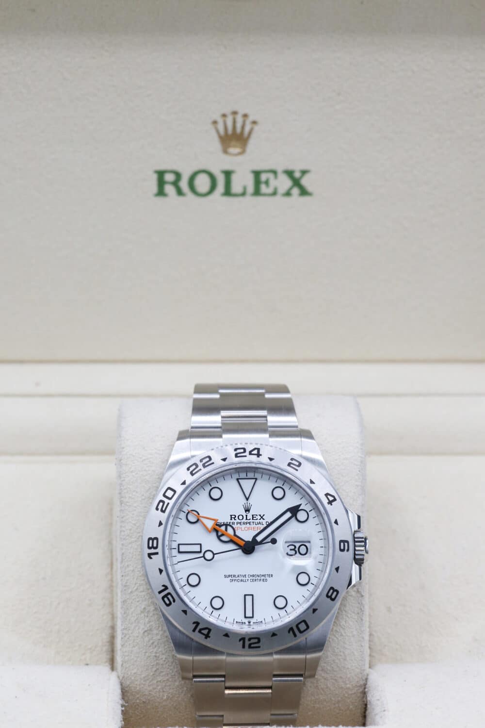 Rolex 226570 Polar White EXPLORER II 42mm 2023 - Image 2