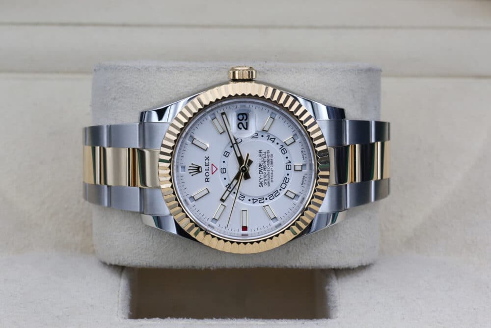 Rolex 326933 White SKY DWELLER 42mm 2019 - Image 4