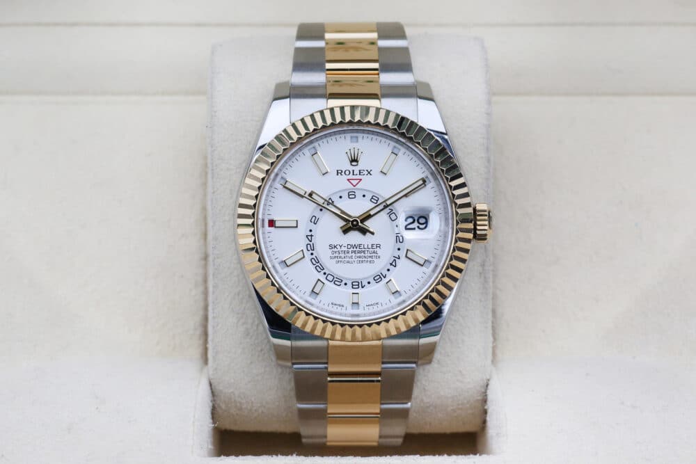 Rolex 326933 White SKY DWELLER 42mm 2019