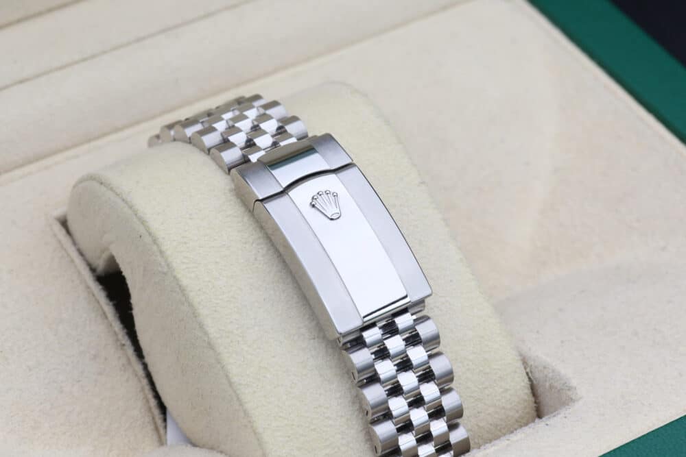 Rolex 126334 Green Motif DATEJUST  41mm 2023 - Image 6