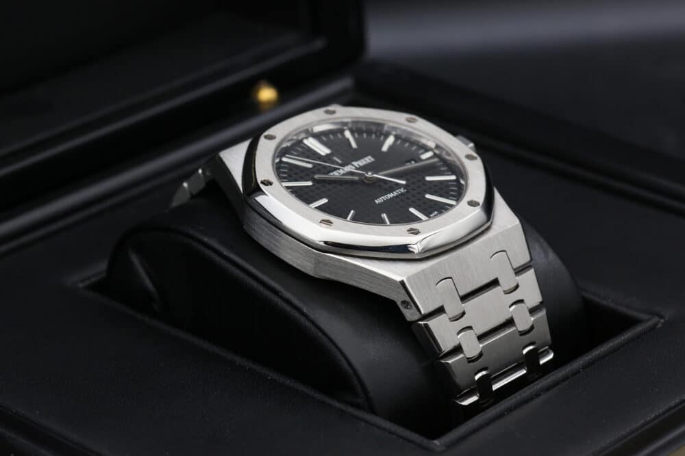 Audemars Piguet 15400ST.OO.1220ST.01 Black ROYAL OAK  41mm - Image 7