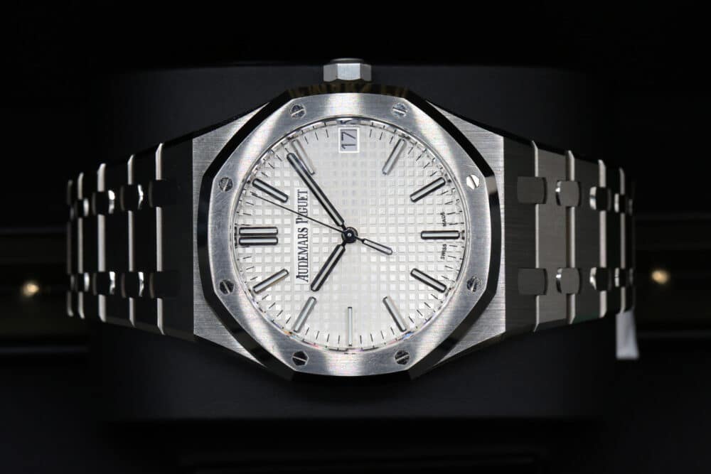 Audemars Piguet 15510ST.OO.1320ST.03 White ROYAL OAK 41mm 2023 - Image 4