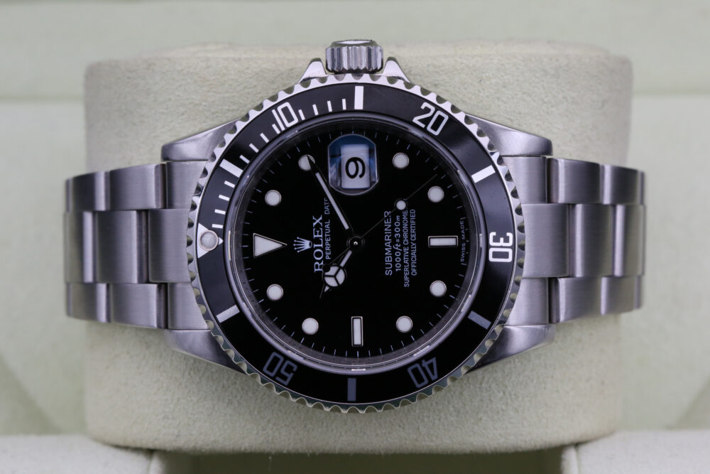Rolex 16610LN Black SUBMARINER  40mm 2008 - Image 4