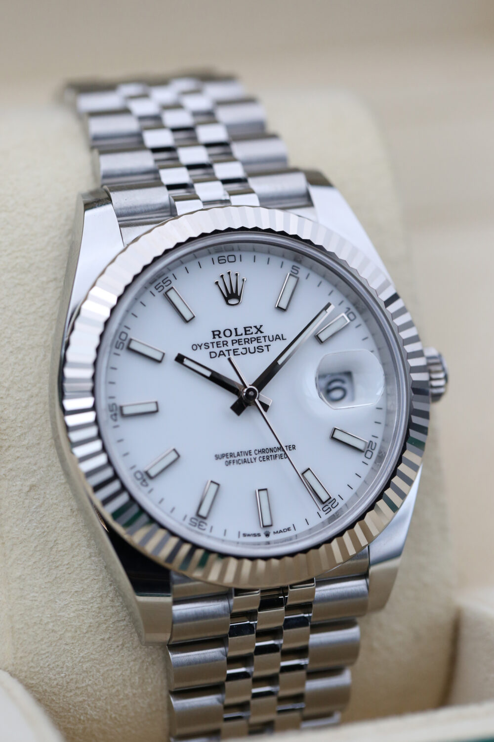 Rolex 126334 White Index DATEJUST 41mm 2024 - Image 2