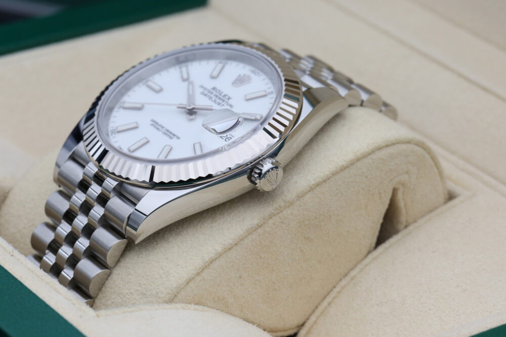 Rolex 126334 White Index DATEJUST 41mm 2024 - Image 4