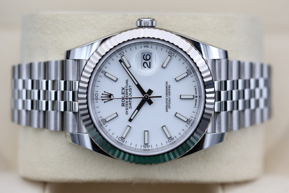 Rolex 126334 White Index DATEJUST 41mm 2024 - Image 3