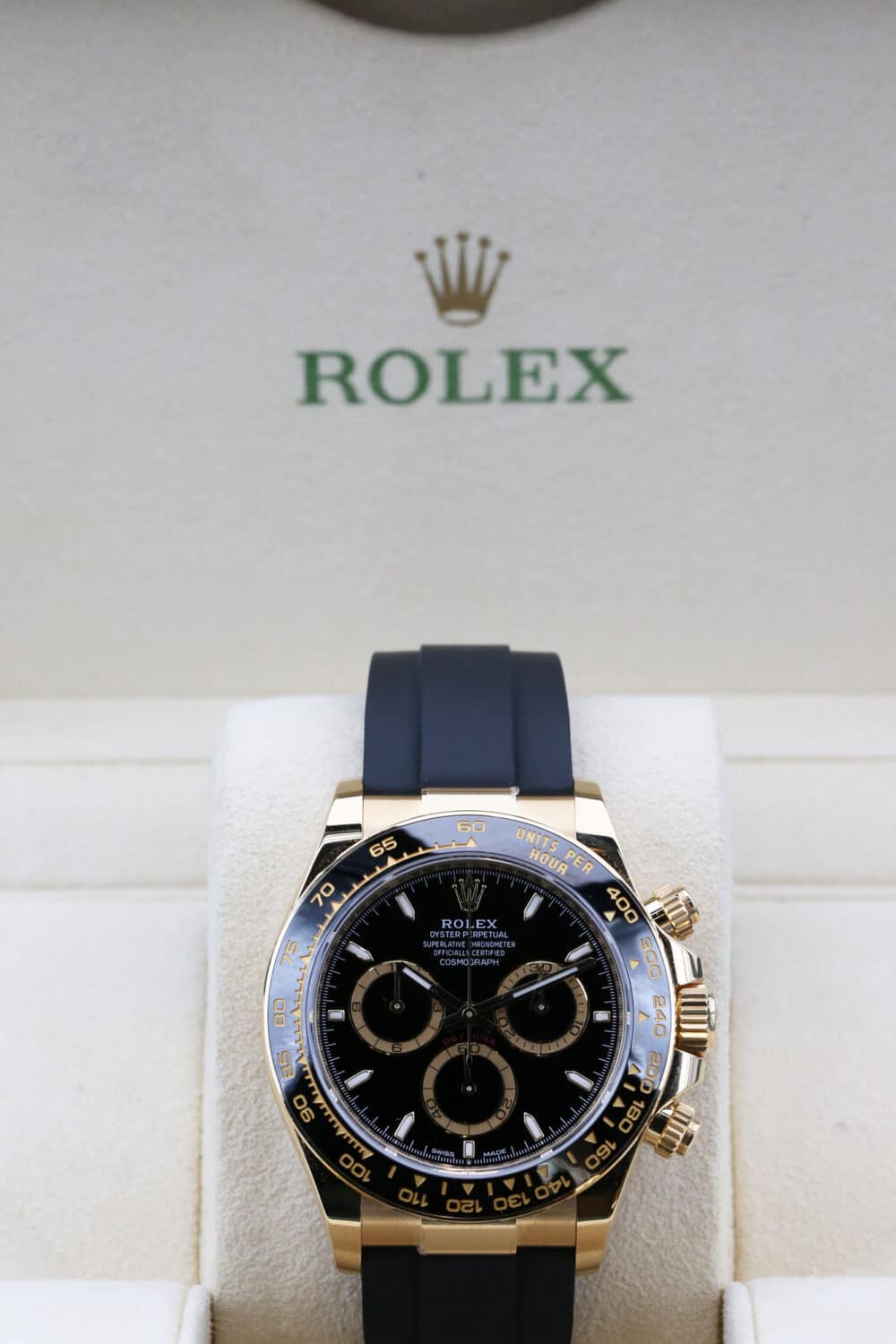 Rolex 126518LN Black DAYTONA  40mm 2023 - Image 4