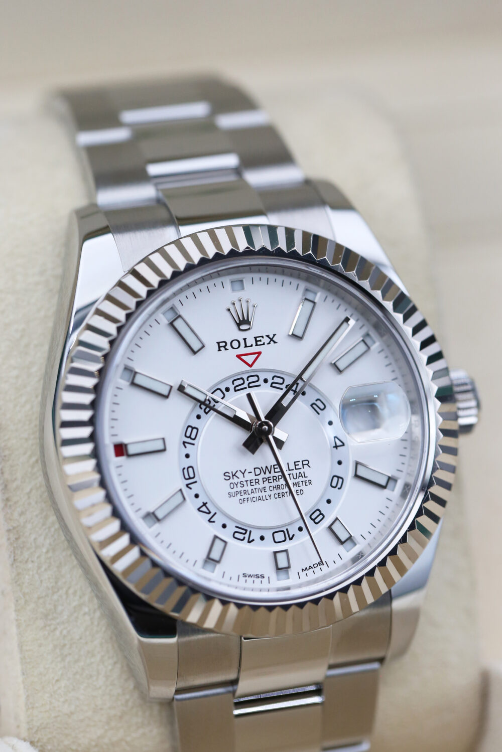 Rolex 326934 White SKYDWELLER 42mm 2020 - Image 2