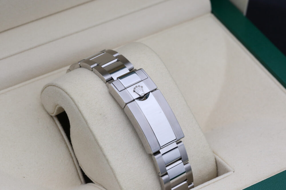 Rolex 116500LN Black DAYTONA 40mm 2021 - Image 8