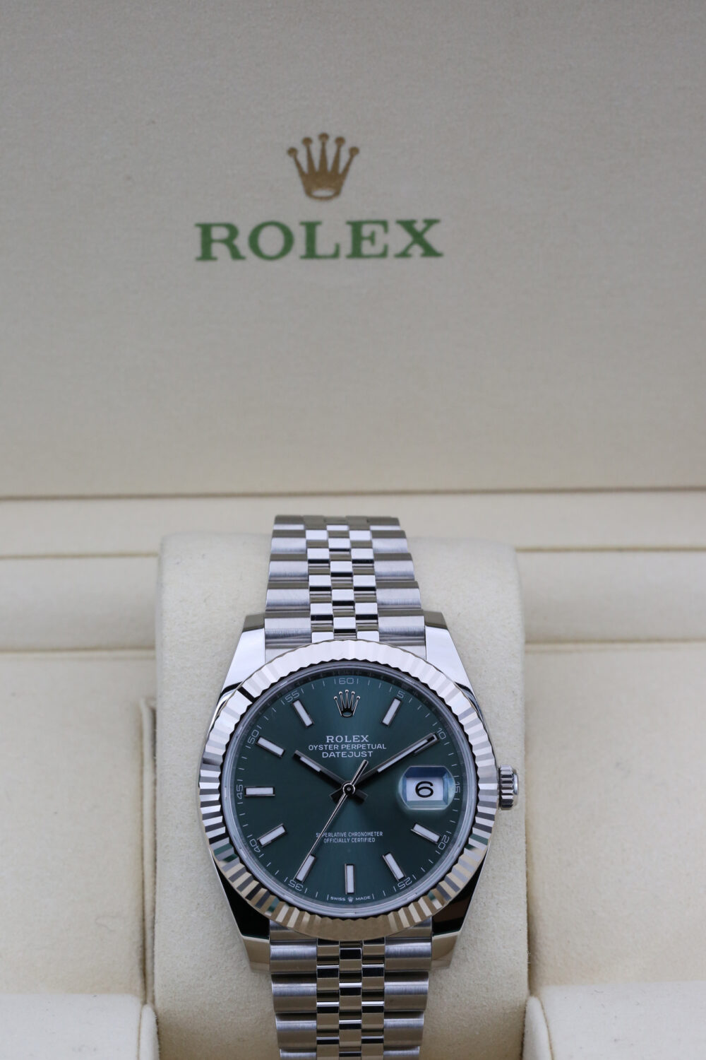 Rolex 126334 Mint Green DATEJUST 41mm 2024 - Image 4