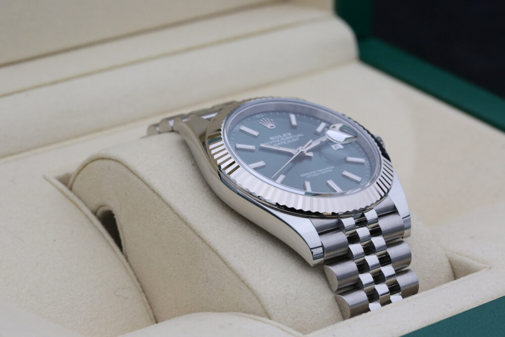 Rolex 126334 Mint Green DATEJUST 41mm 2024 - Image 2