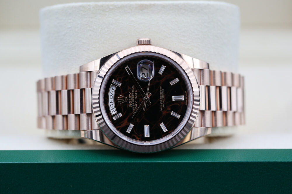 Rolex 228235 Eisenkiesel DAY-DATE 40mm 2022 - Image 3