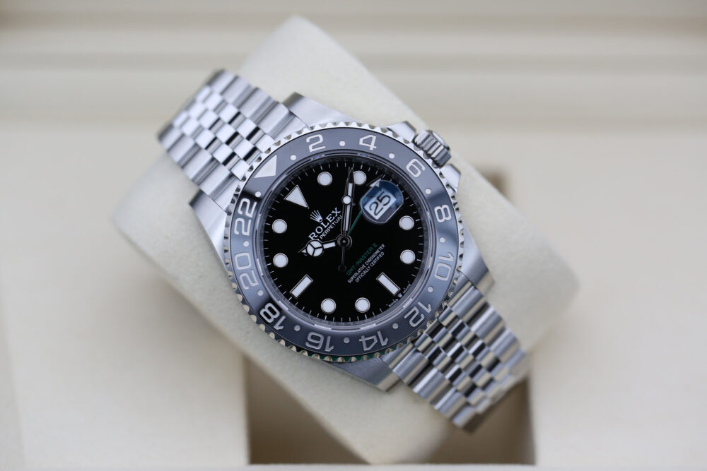 Rolex 126710GRNR Black GMT MASTER II 40mm 2025 Bruce Wayne - Image 4