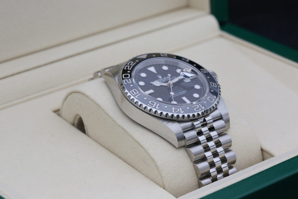 Rolex 126710GRNR Black GMT MASTER II 40mm 2025 Bruce Wayne - Image 8