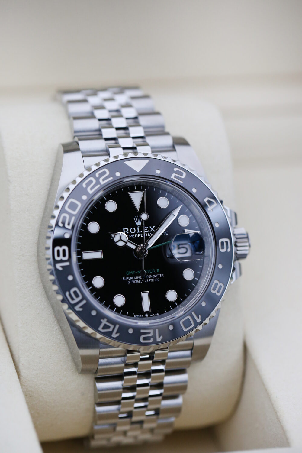Rolex 126710GRNR Black GMT MASTER II 40mm 2025 Bruce Wayne - Image 2