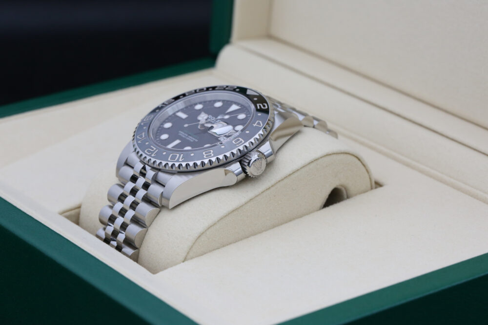 Rolex 126710GRNR Black GMT MASTER II 40mm 2025 Bruce Wayne - Image 7