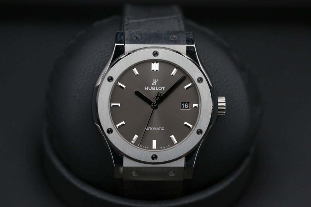 Hublot 542.NX.7071.LR Racing Grey CLASSIC FUSION  42mm 2023
