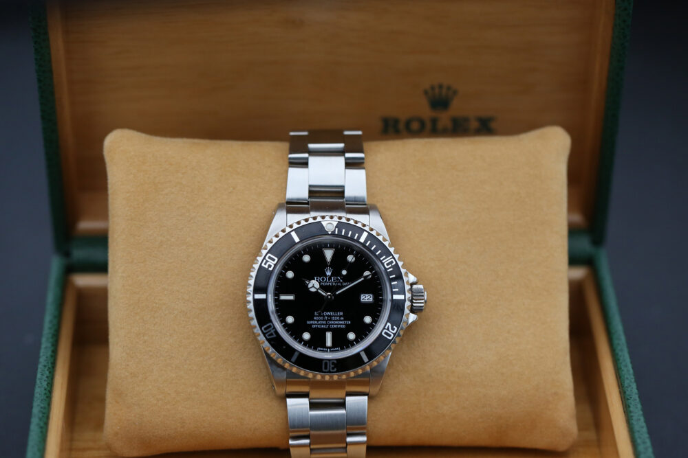 Rolex 16600 Black SEA-DWELLER 40mm 2001 - Image 3