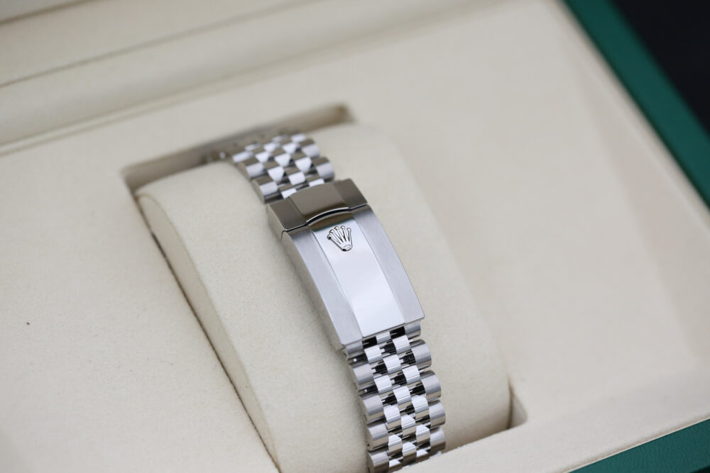 Rolex 126334 Mint Green DATEJUST 41mm 2025 - Image 7