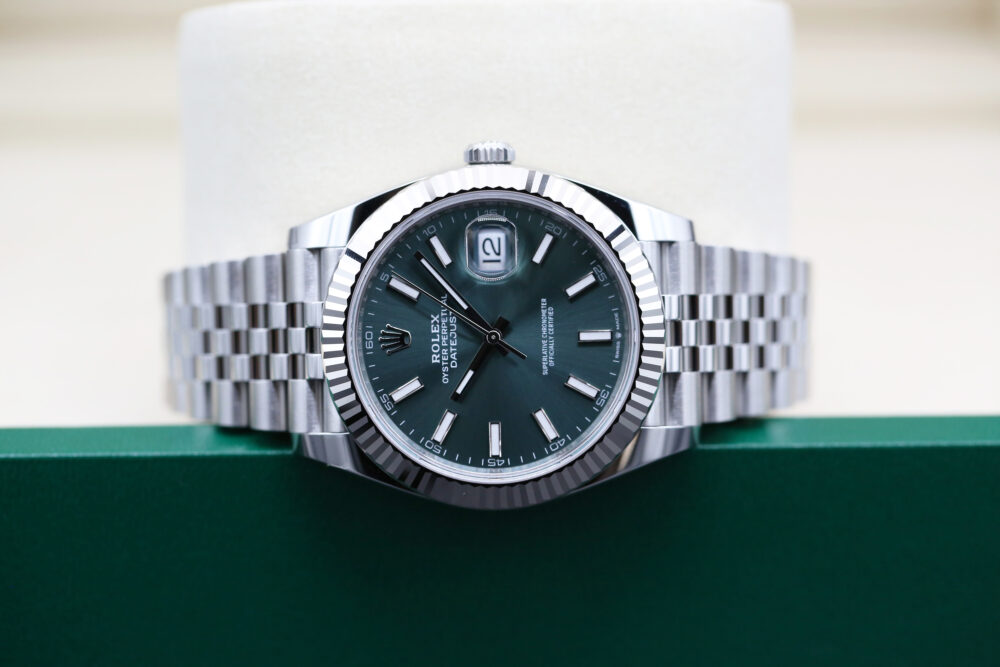 Rolex 126334 Mint Green DATEJUST 41mm 2025 - Image 3