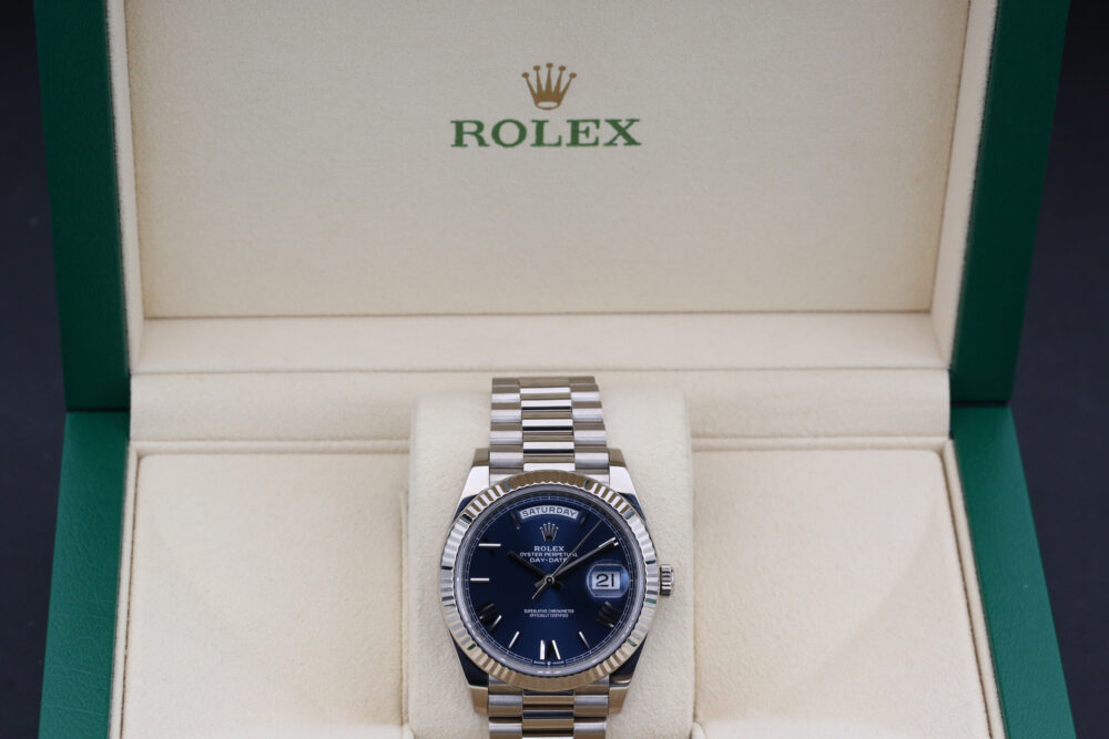 Rolex 228239 Blue Roman DAY-DATE 40mm 2024 - Image 4
