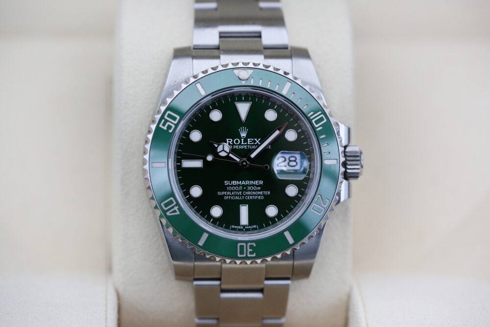 Rolex 116610LV Green SUBMARINER 40mm 2017 Hulk