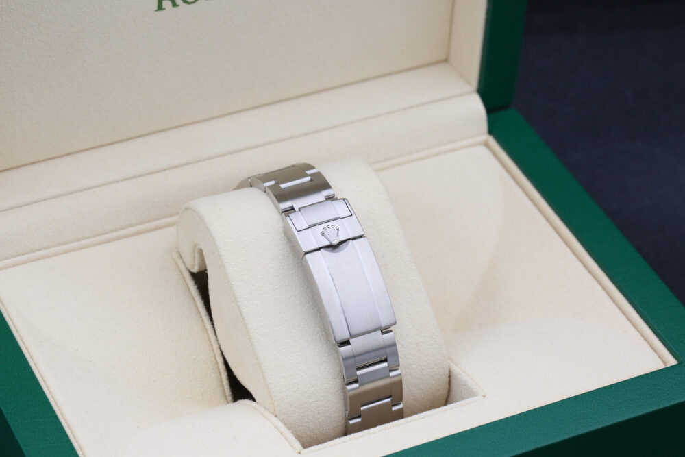 Rolex 216570 White EXPLORER II 42mm 2019 - Image 8