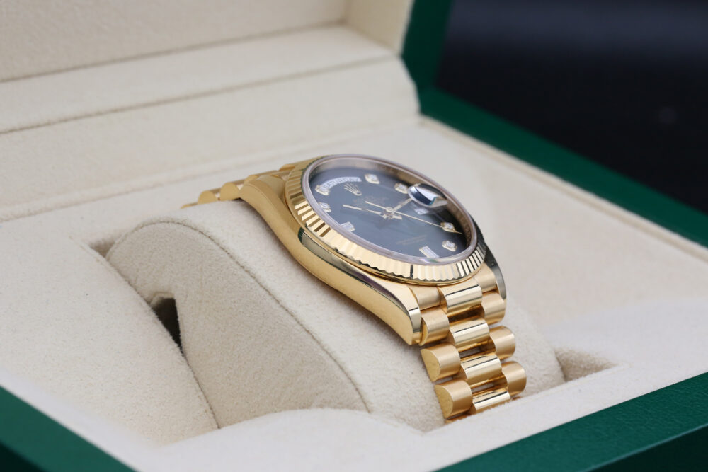 Rolex 128238 Green Ombre DAY-DATE 36mm 2021 - Image 7