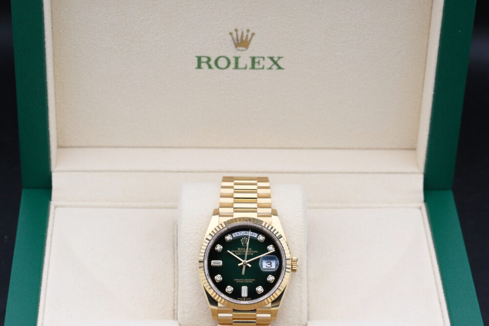Rolex 128238 Green Ombre DAY-DATE 36mm 2021 - Image 4