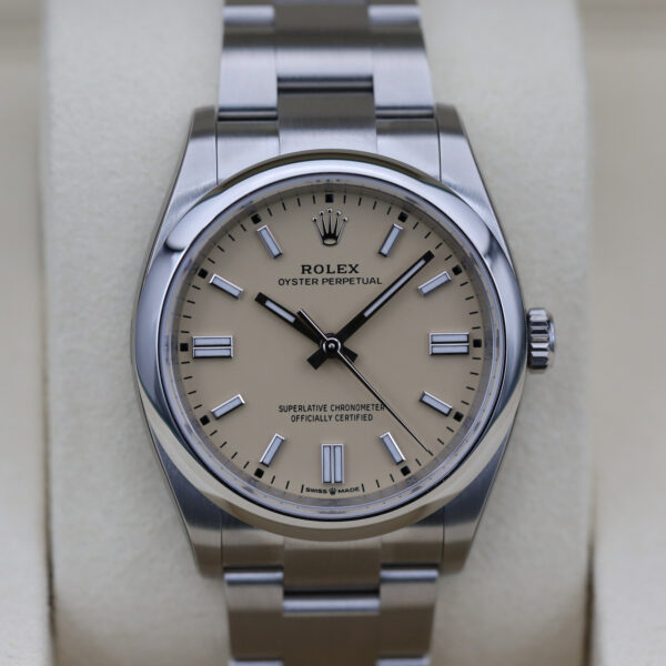 Rolex 126000 Beige OYSTER PERPETUAL 36mm 2025
