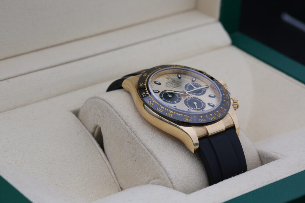 Rolex 116518LN Pikachu DAYTONA 40mm 2023 Pikachu - Image 7